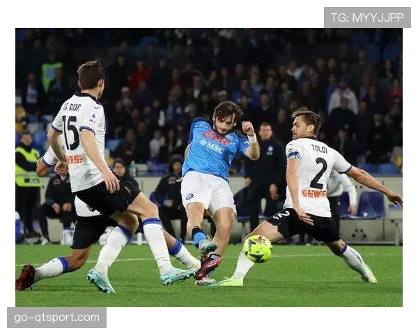 意甲争四大战：亚特兰大3-2击败那不勒斯，攻势足球对攻经典战